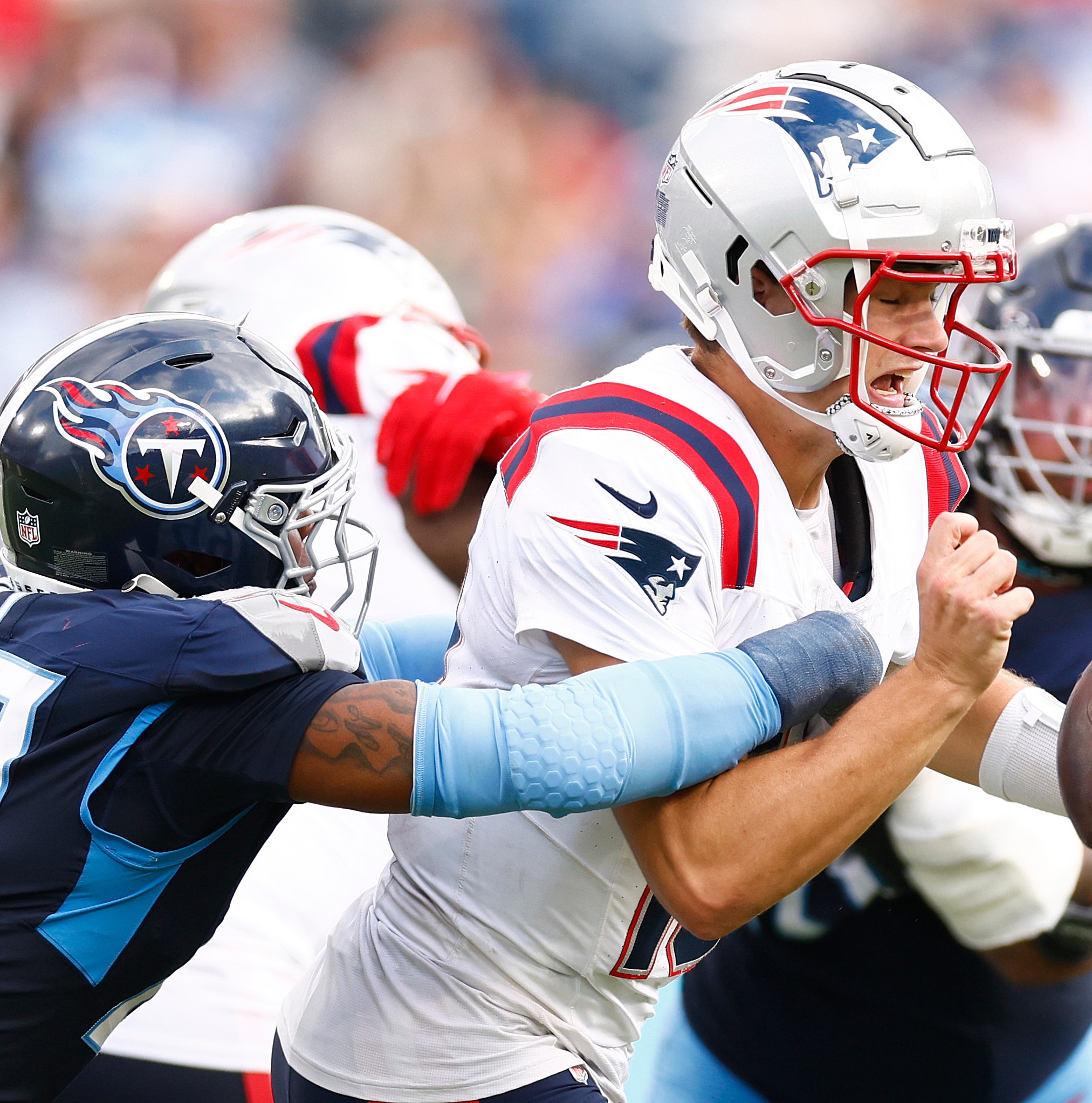 NFL trade deadline rumors: Titans receiving calls on Arden Key and Sebastian Joseph-Day