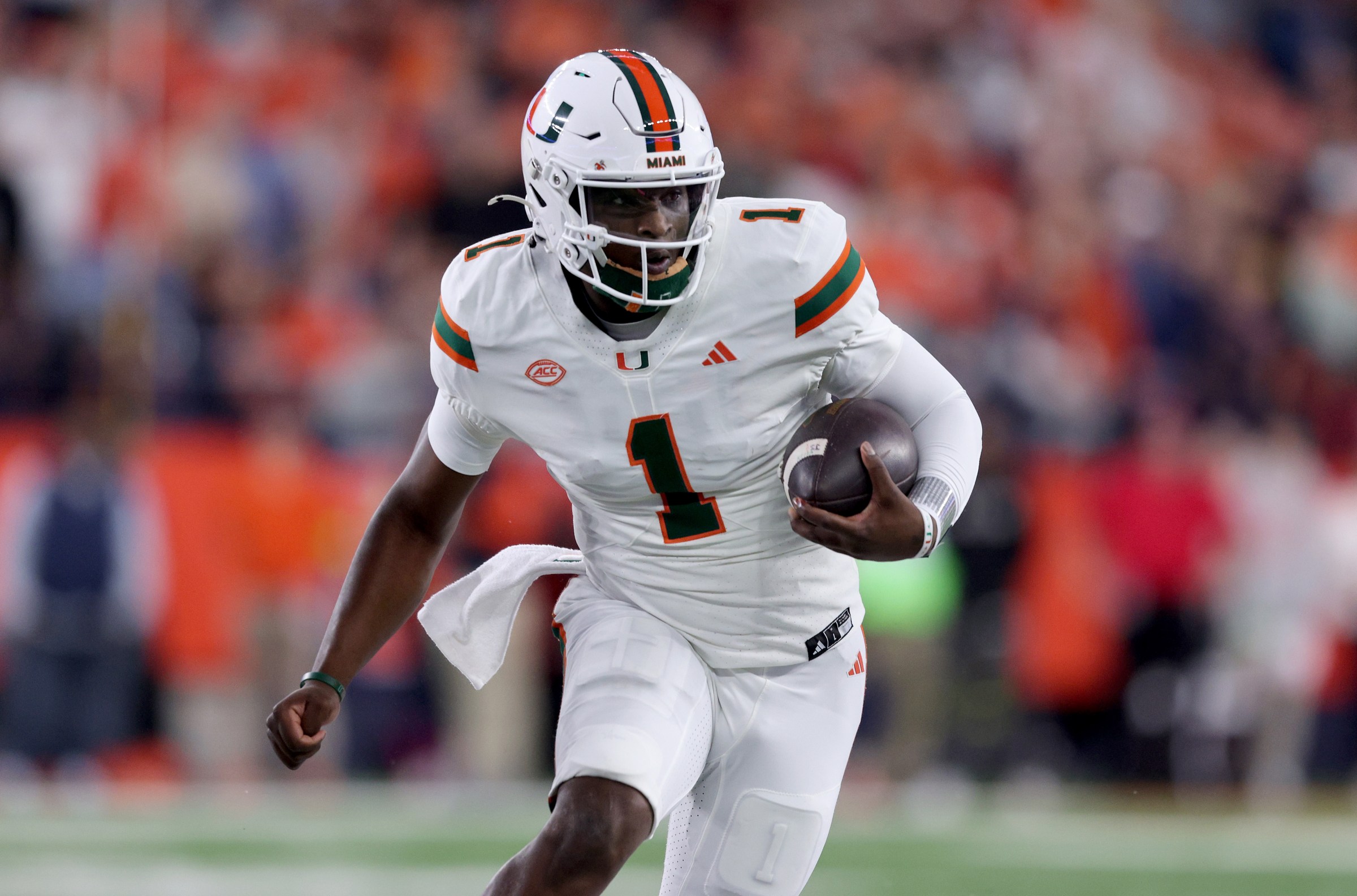 Titans DB Quandre Diggs endorses QB Cam Ward at No. 1 overall