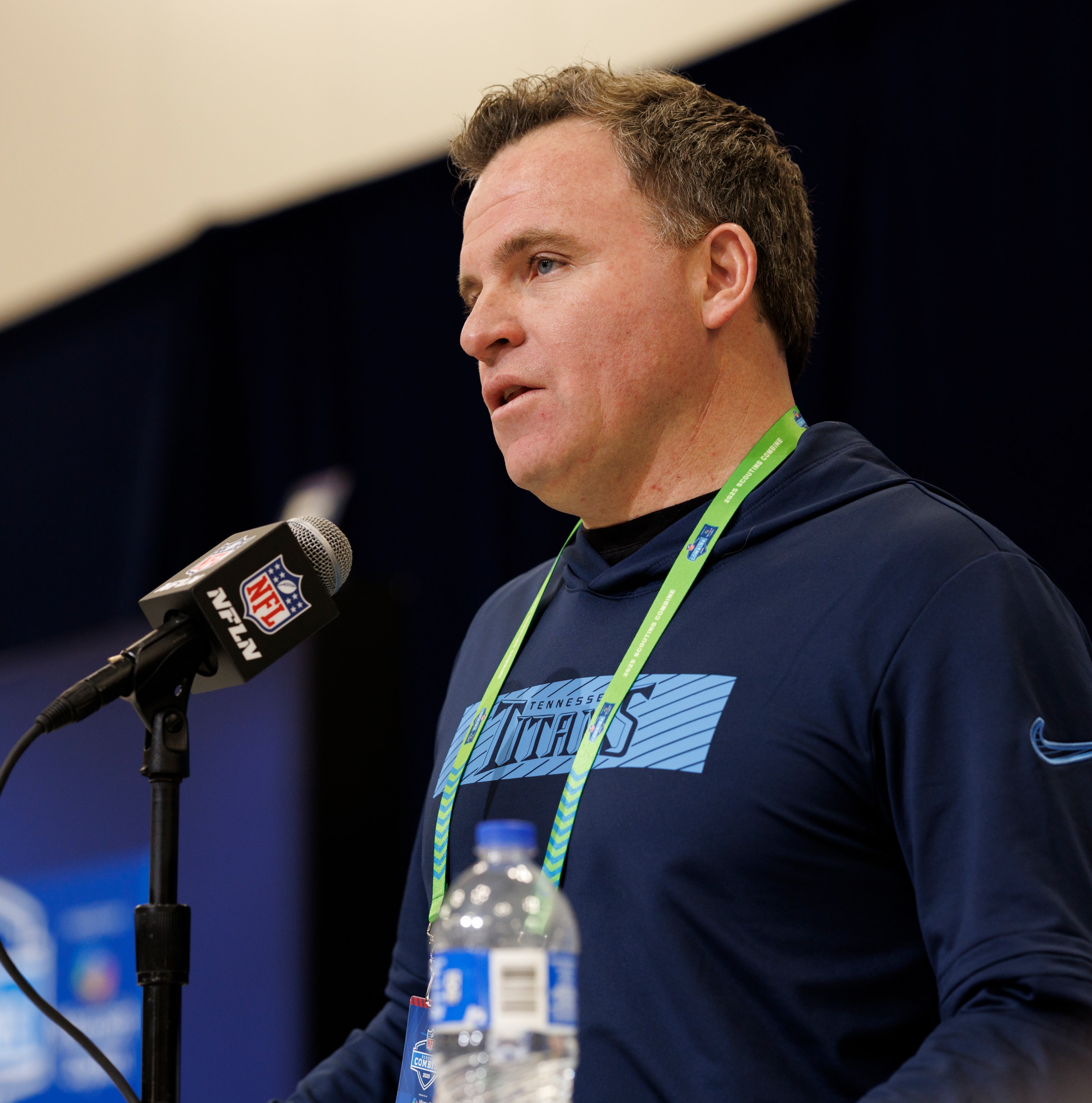 Report: Titans to try trading down from No. 35 overall