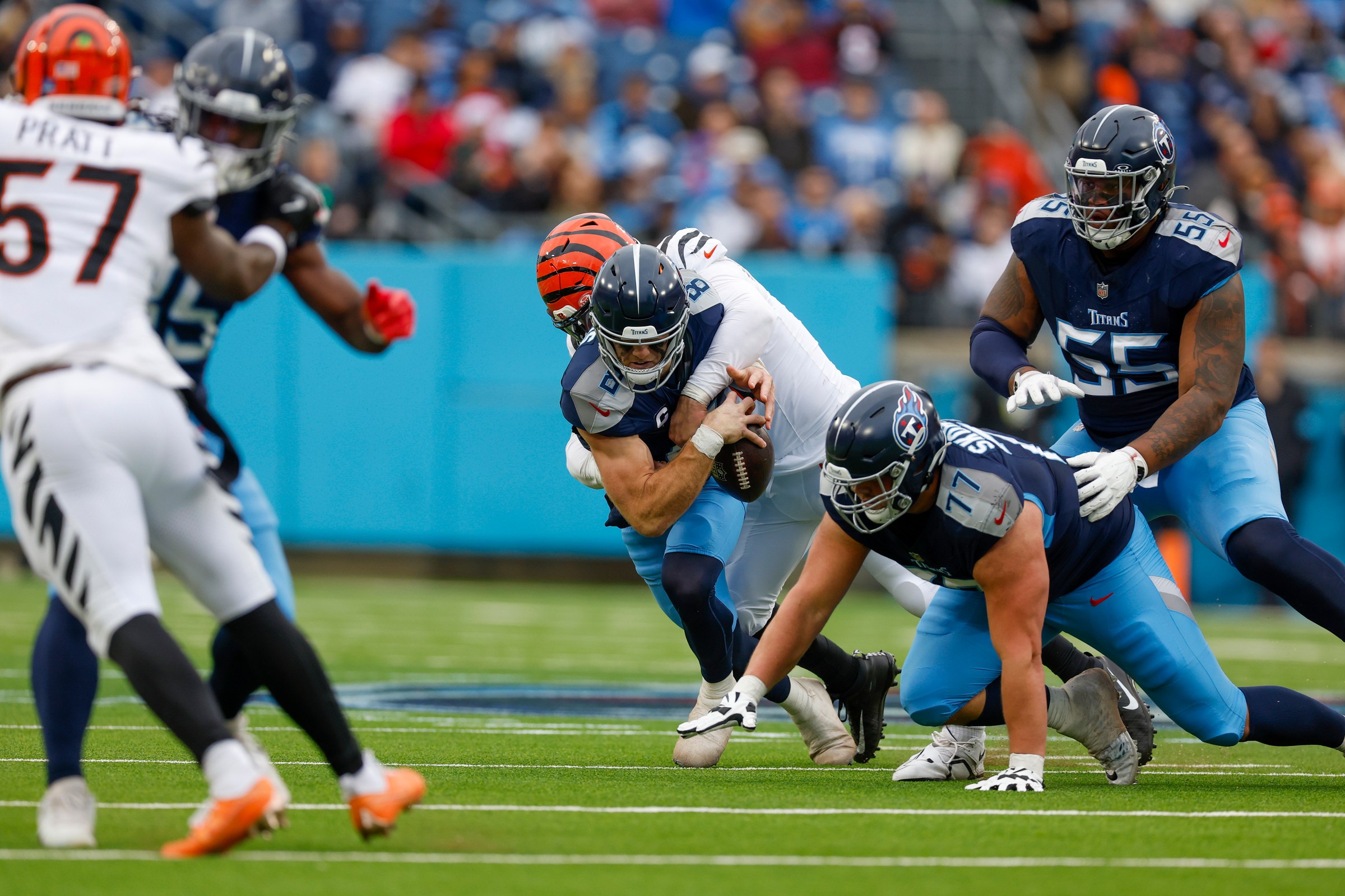 Are the Titans in on Trey Hendrickson?