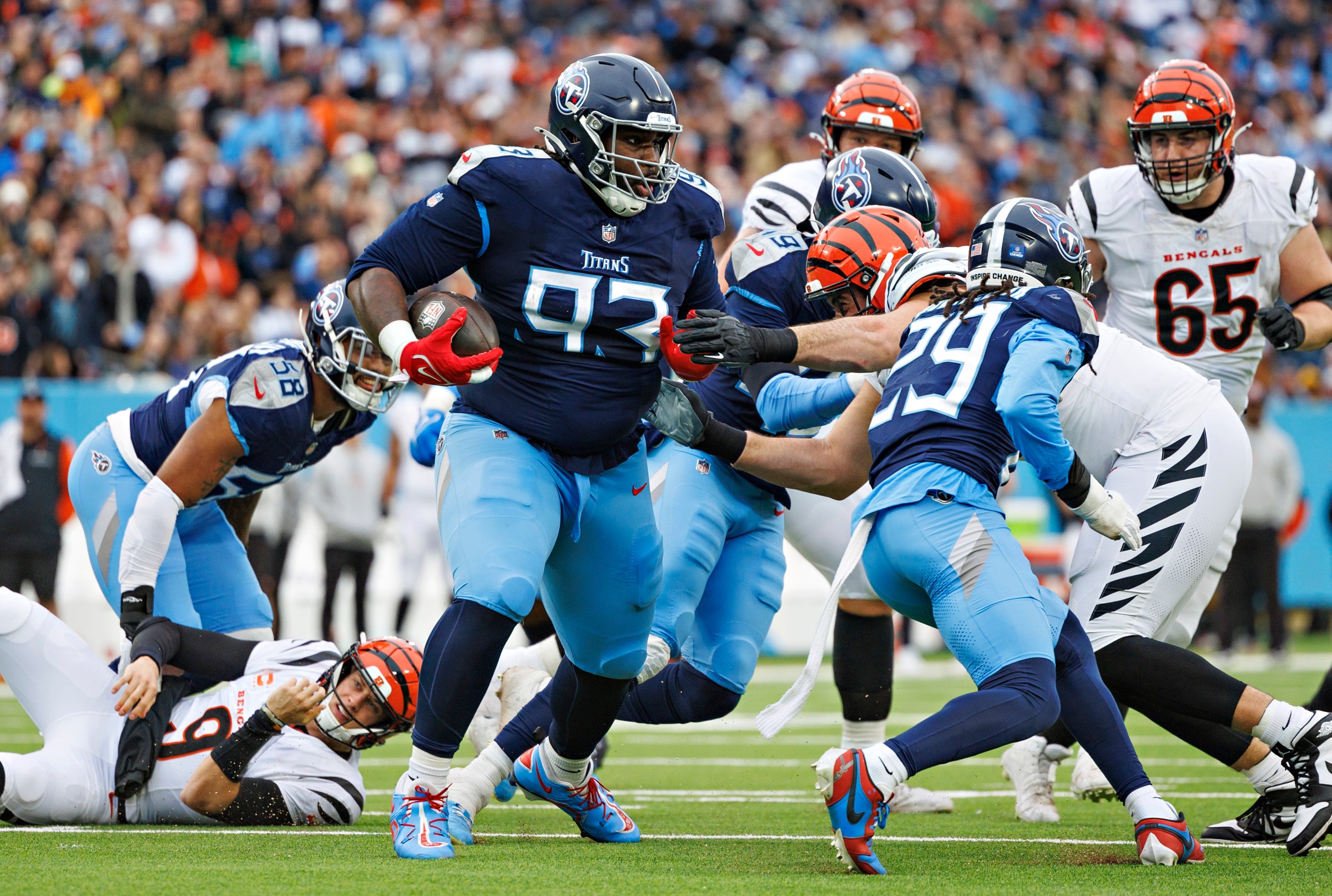 Titans designate T’Vondre Sweat to return from IR