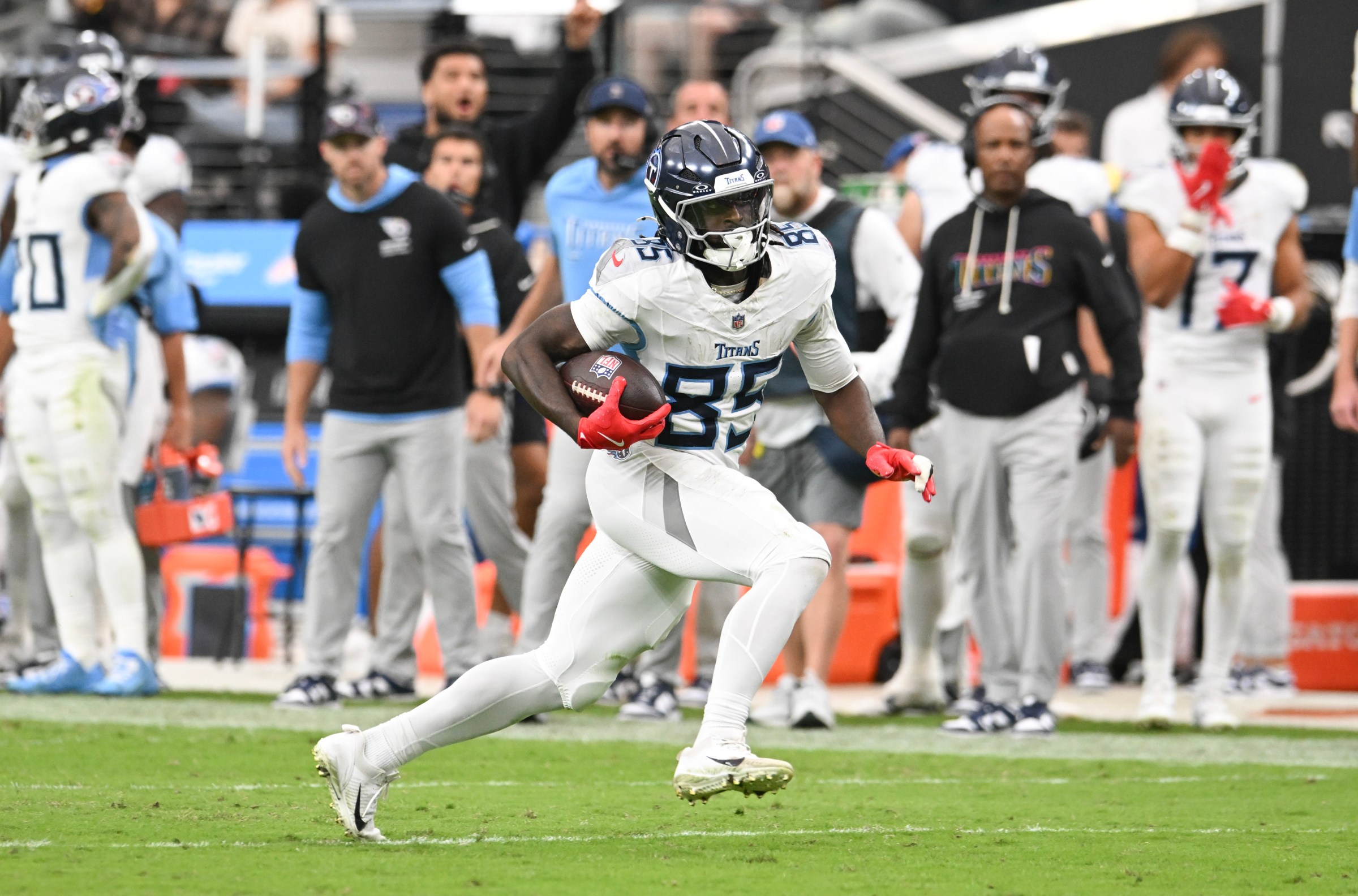 Three Titans on top 2025 NFL trade deadline candidates list