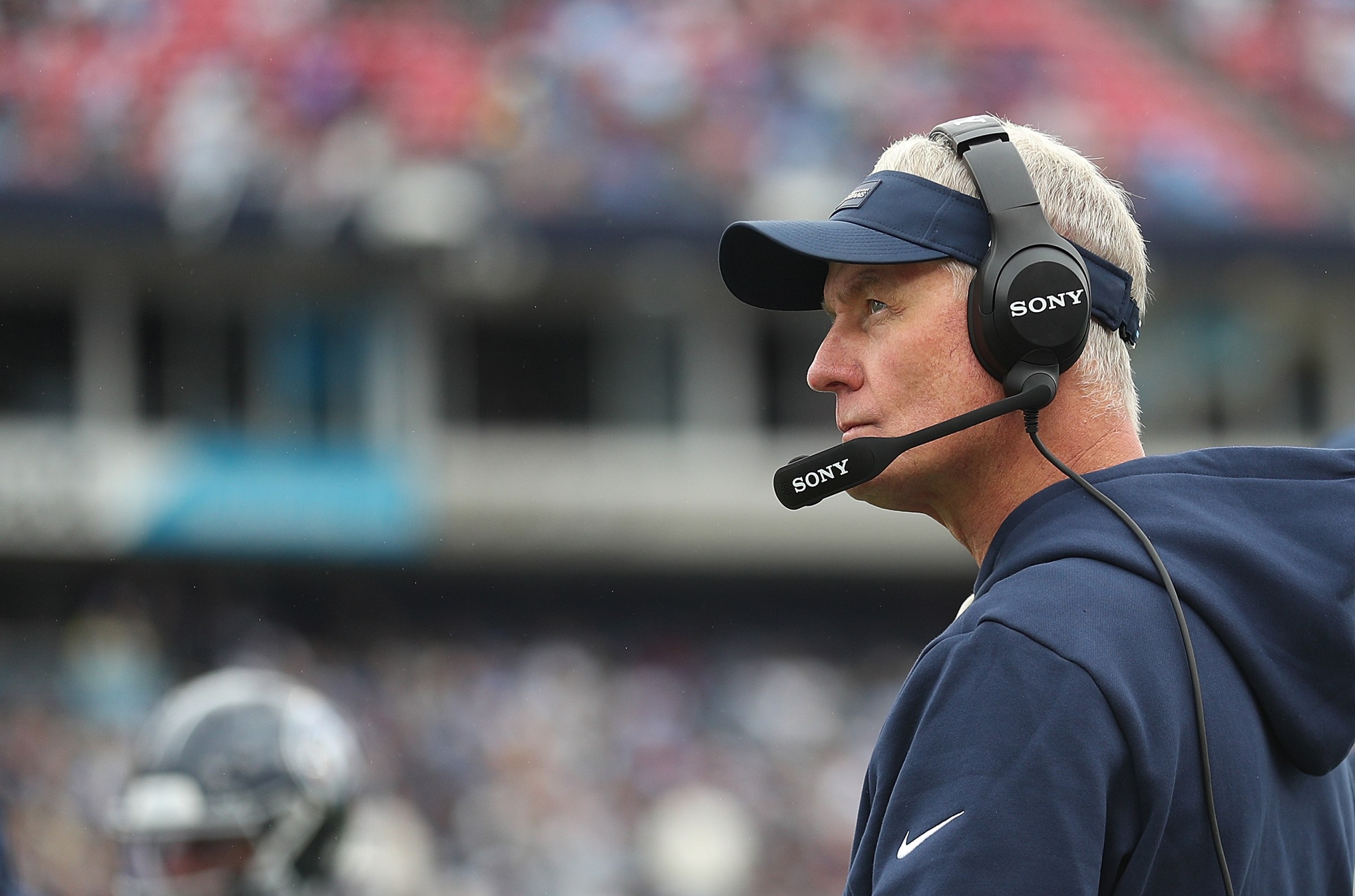 Behind terrible offensive playcalling, Titans lose 27-20 to the Chargers