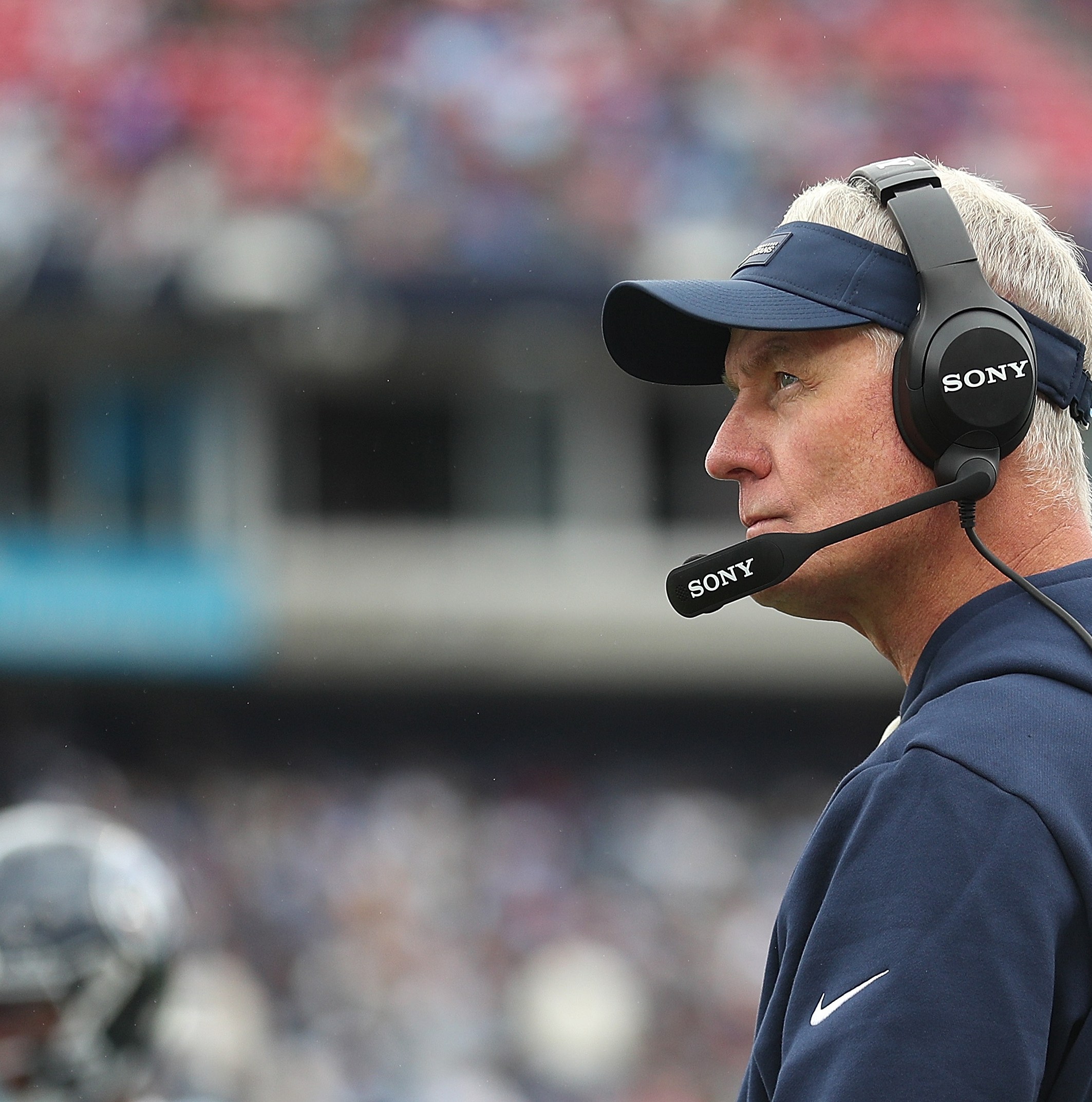 Behind terrible offensive playcalling, Titans lose 27-20 to the Chargers