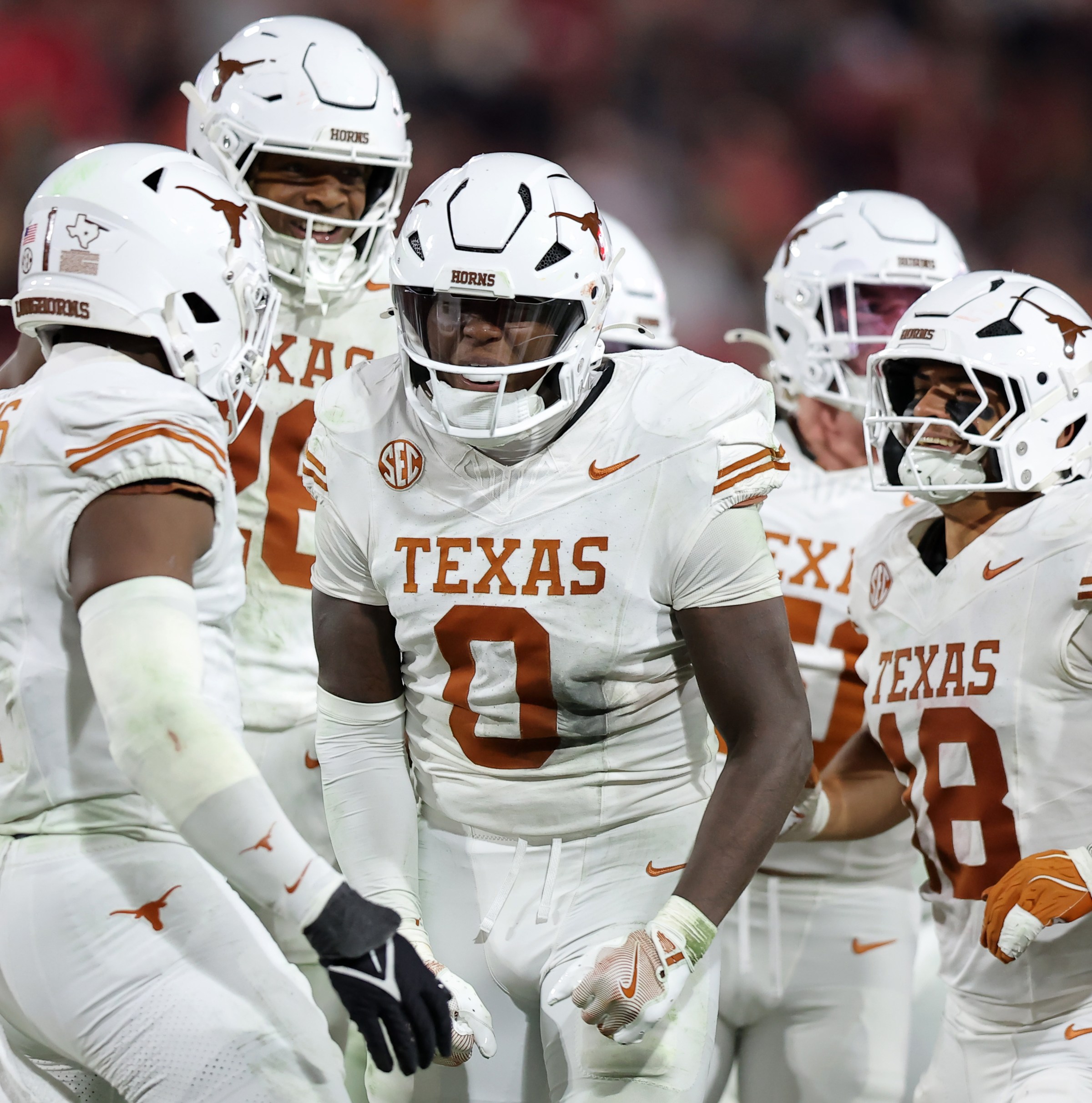 Titans trade up in 2026 NFL Draft to select Anthony Hill Jr.