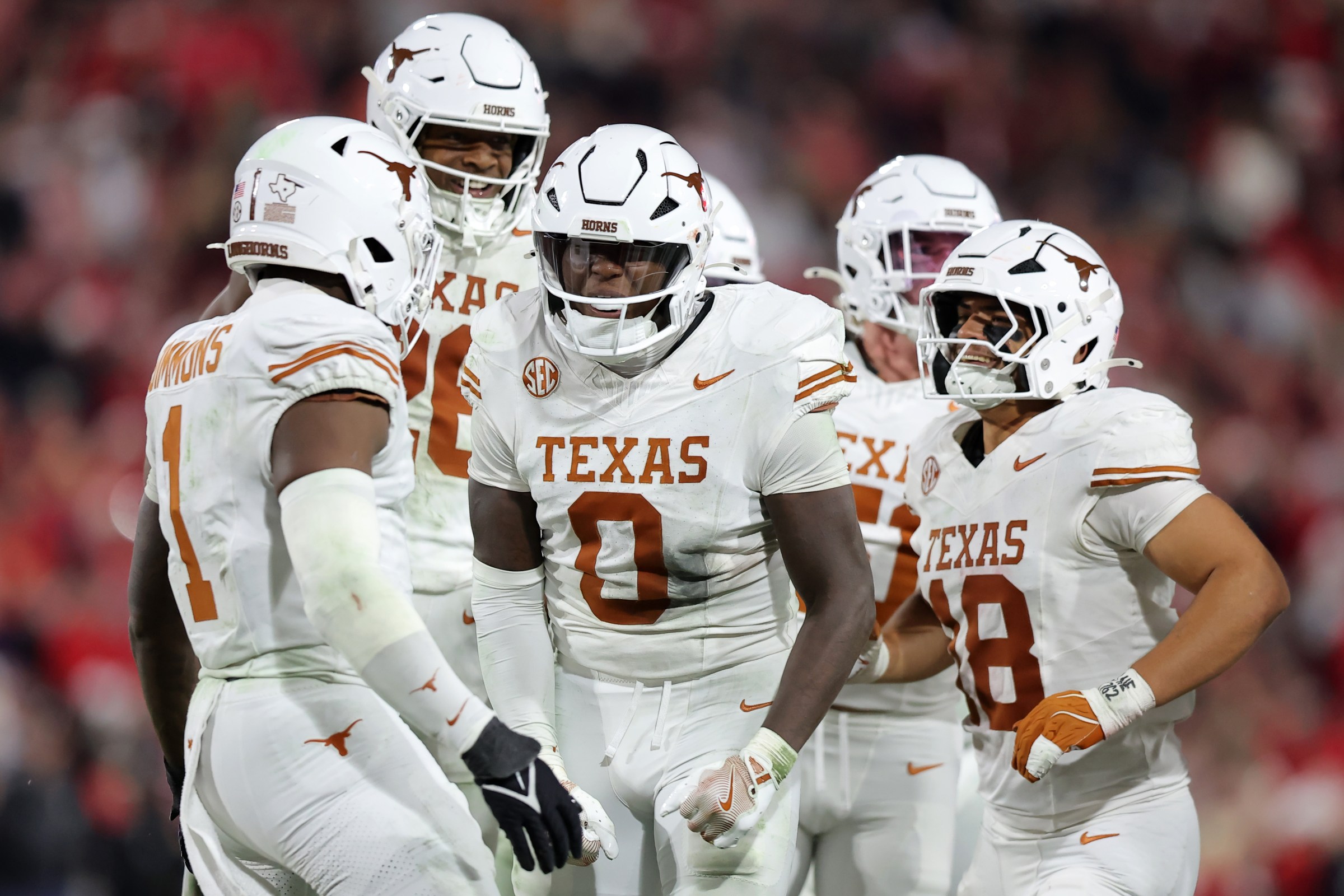 Titans trade up in 2026 NFL Draft to select Anthony Hill Jr.