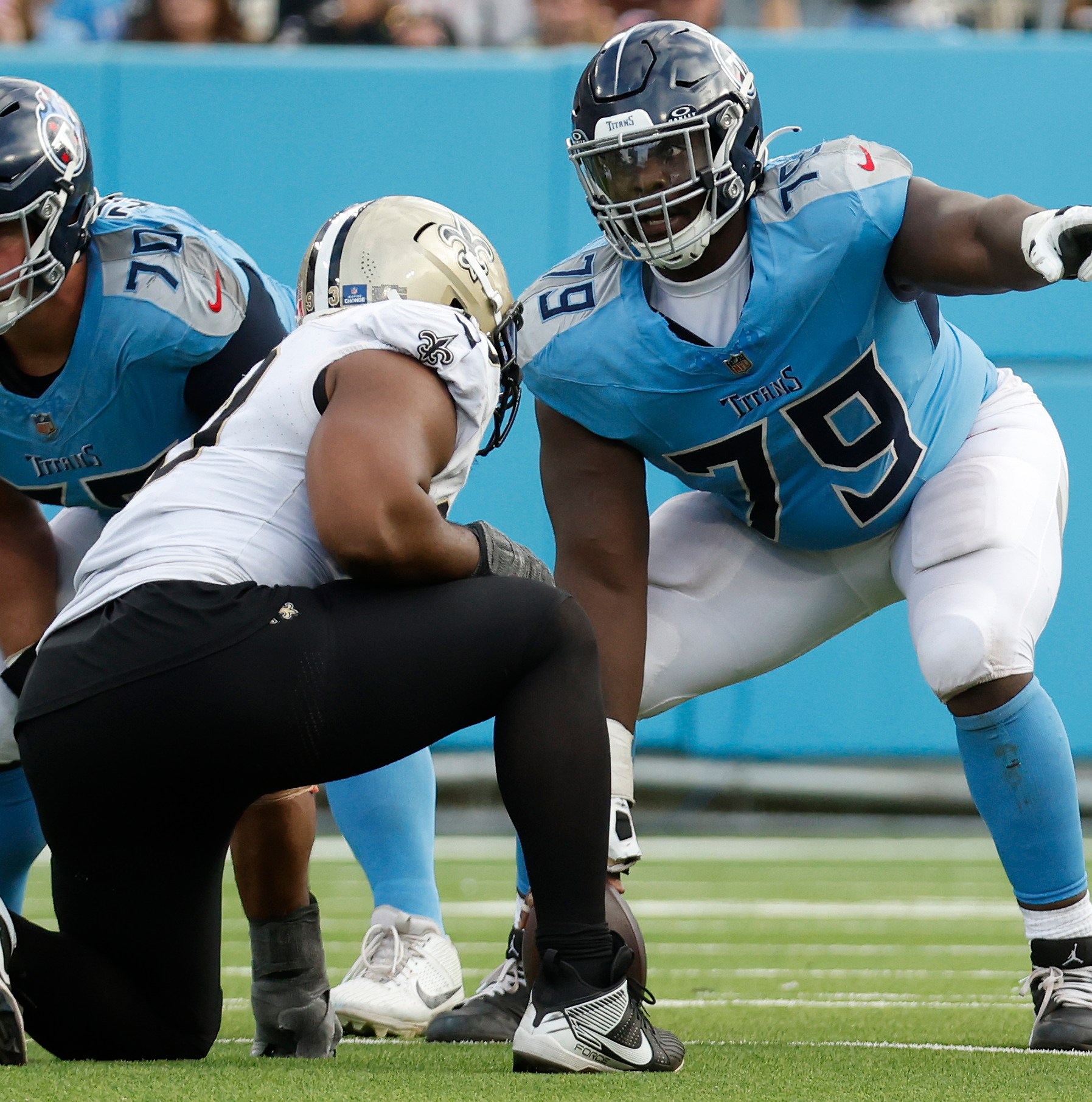 Titans release Lloyd Cushenberry and Xavier Woods