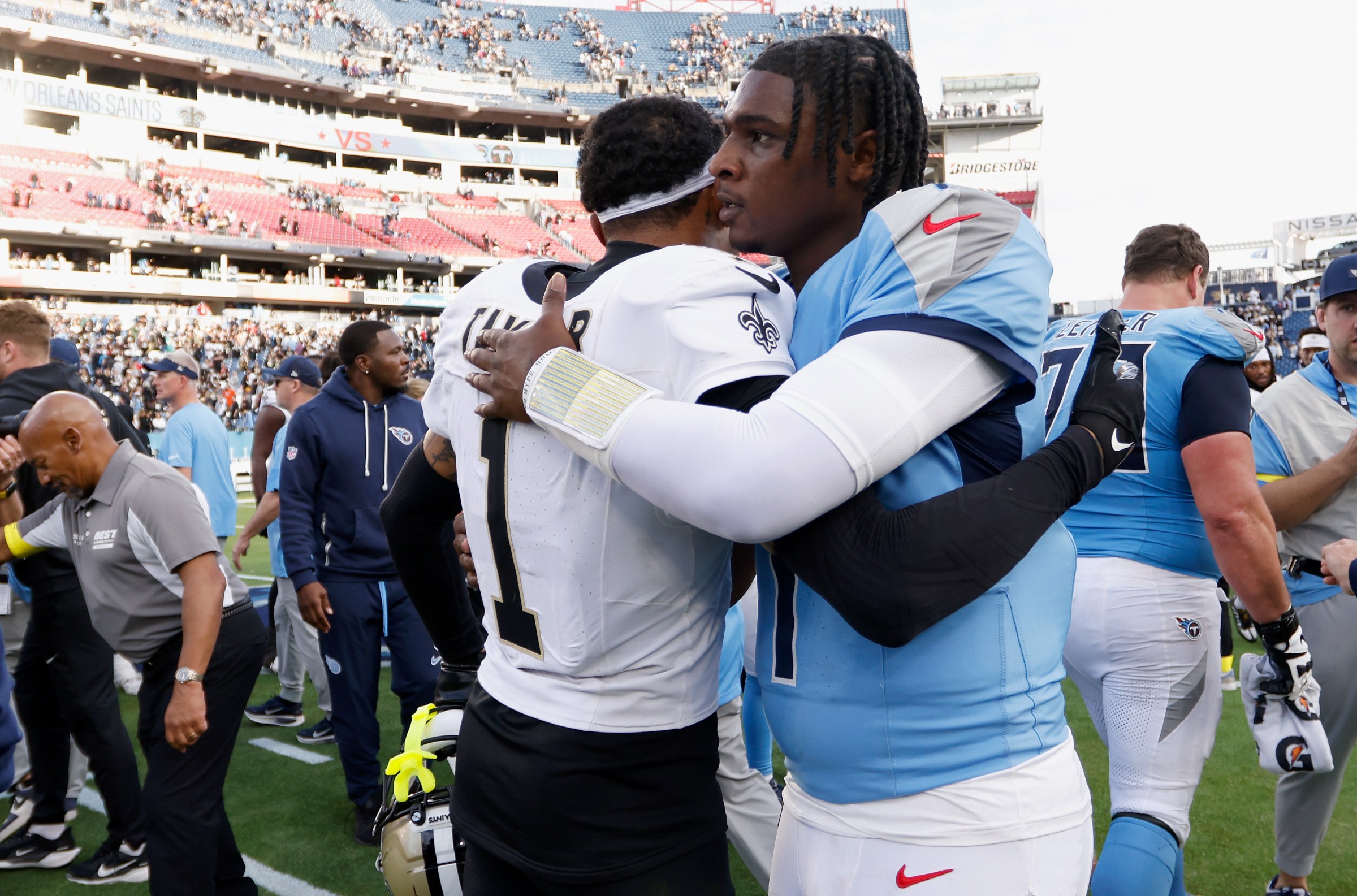 Titans announce seven free agent signings and T’Vondre Sweat trade