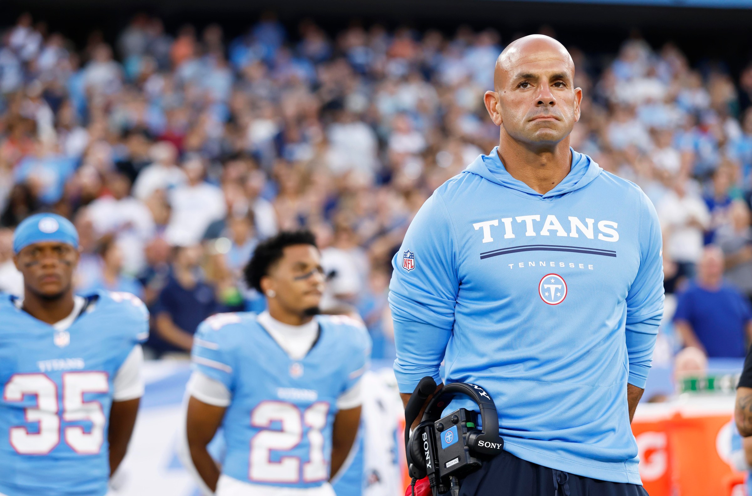 Titans improve to 2-0 with 19-16 win over Seahawks
