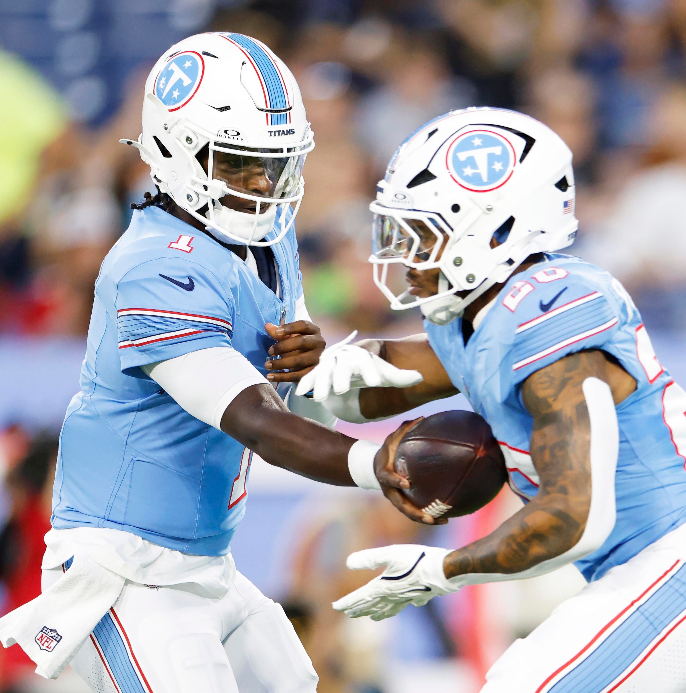 Tennessee Titans news: Training camp battles continue to heat up