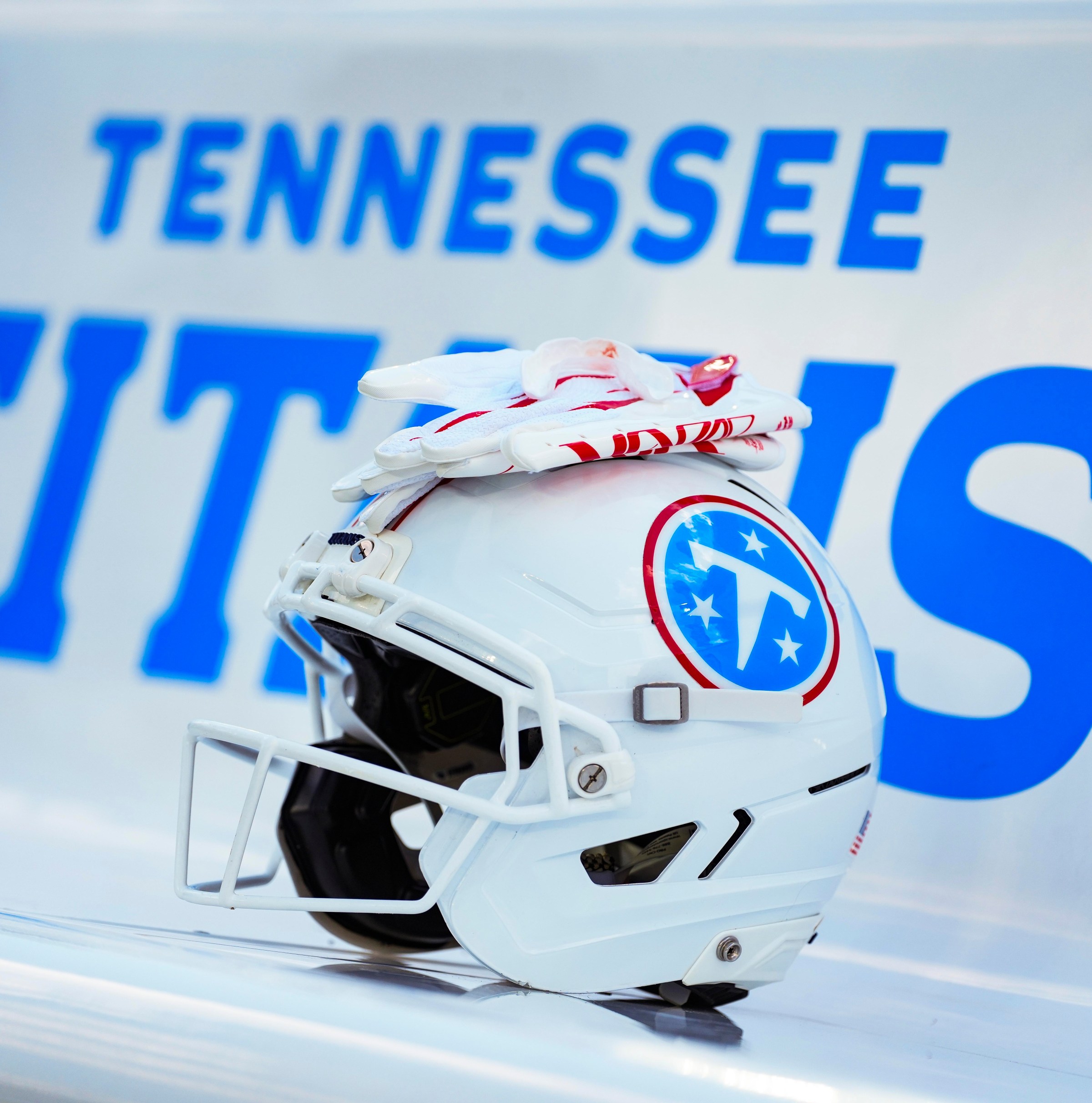 Titans season win predictions