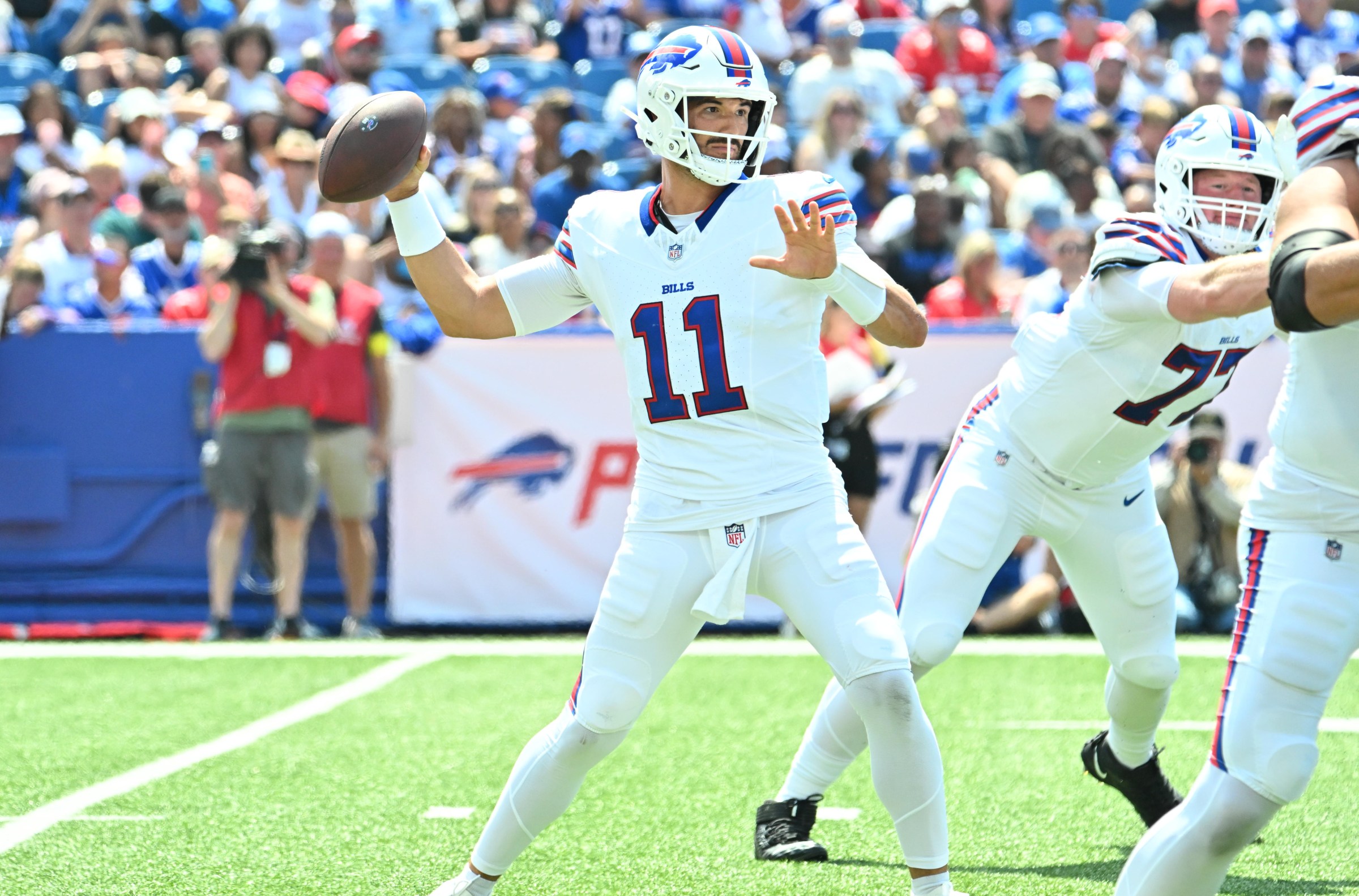 Titans sign QB Mitchell Trubisky