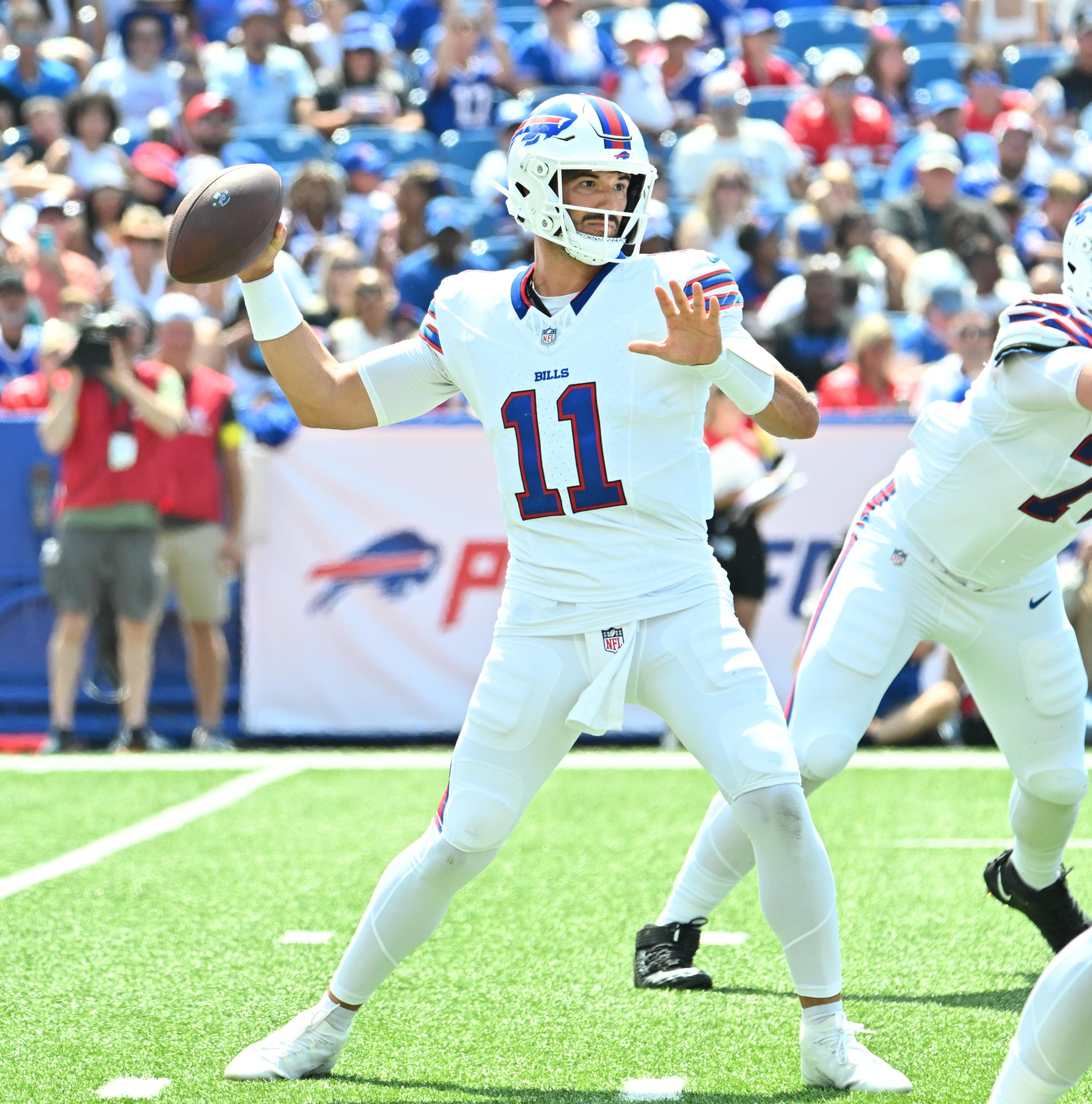 Titans sign QB Mitchell Trubisky