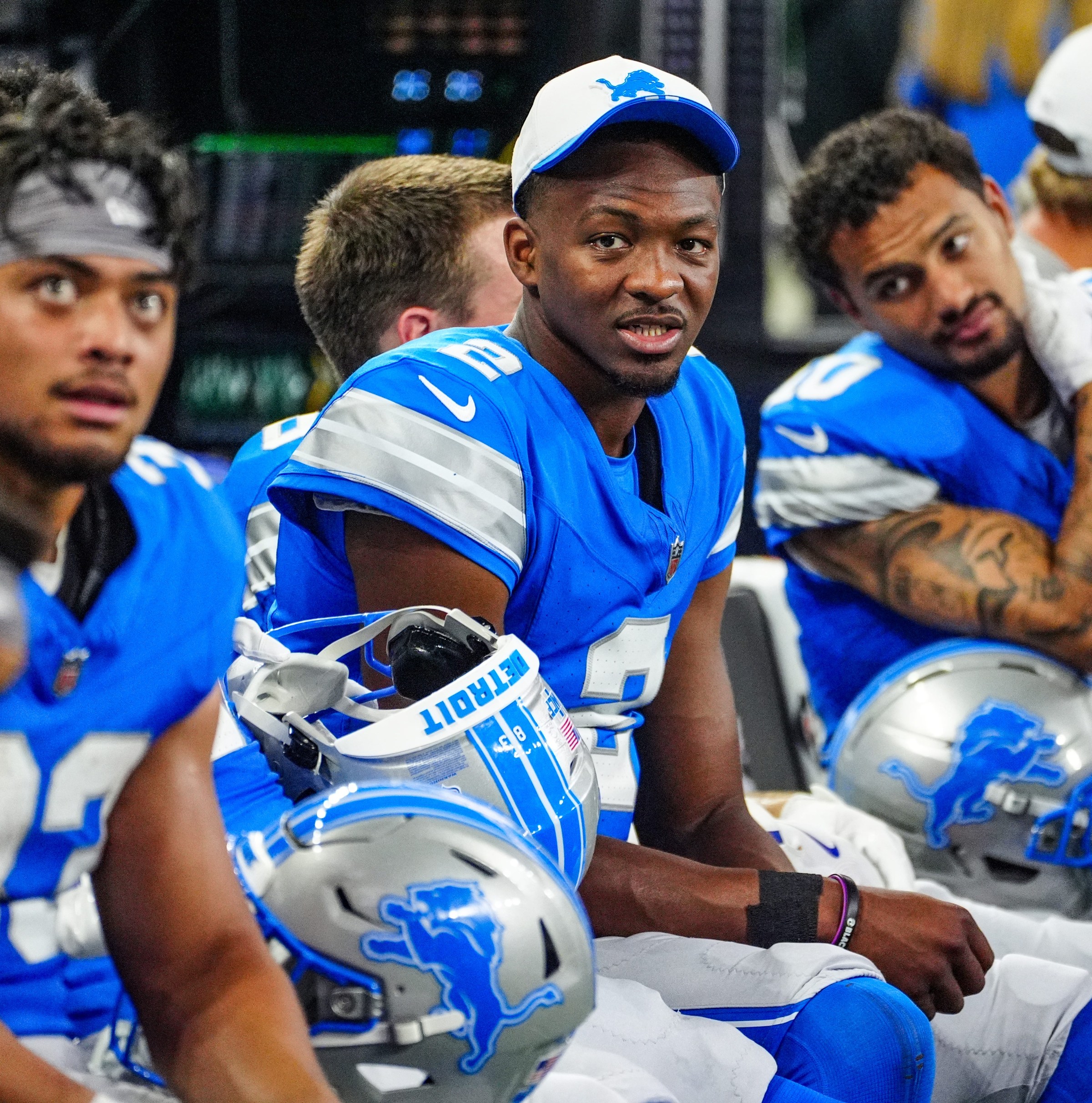 Titans sign 3 players including QB Hendon Hooker