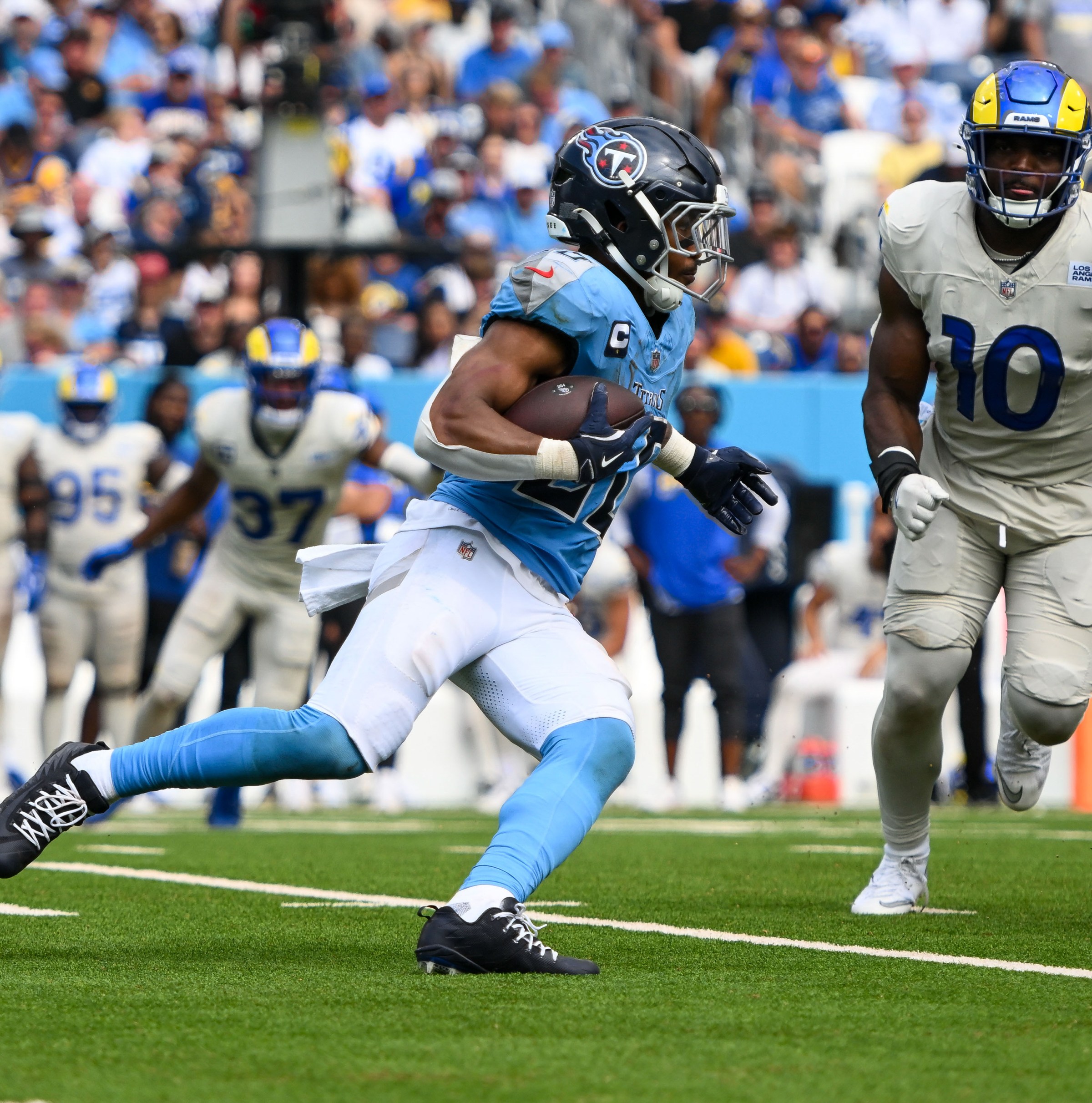 Titans restructure Calvin Ridley’s contract