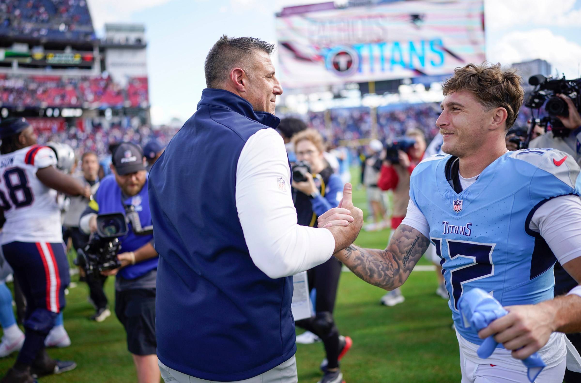 Mike Vrabel gets his revenge, 31-13 over the Titans